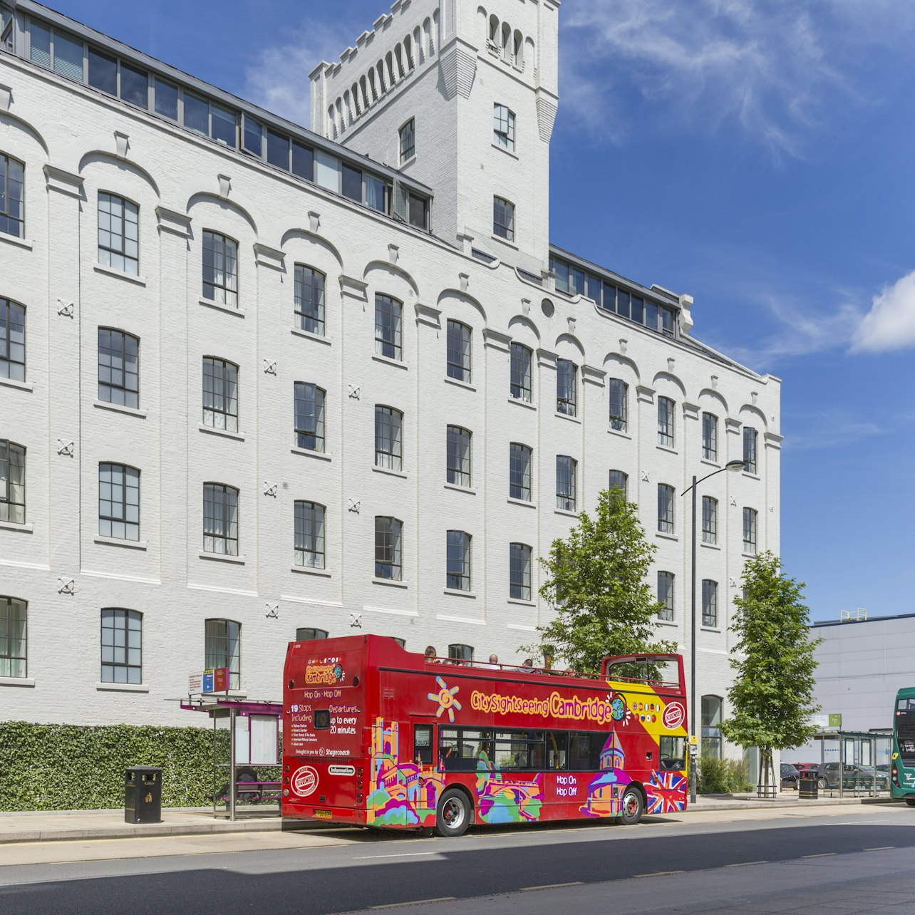 Hop-on Hop-off Bus Cambridge - Photo 1 of 5